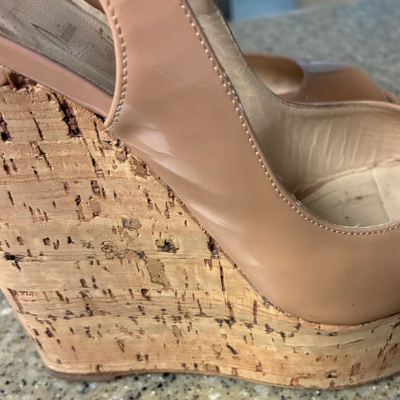 Gently Used Christian Louboutin Tan Peep-Toe Slingback Heel sz 36 box dusters - Picture 8 of 10